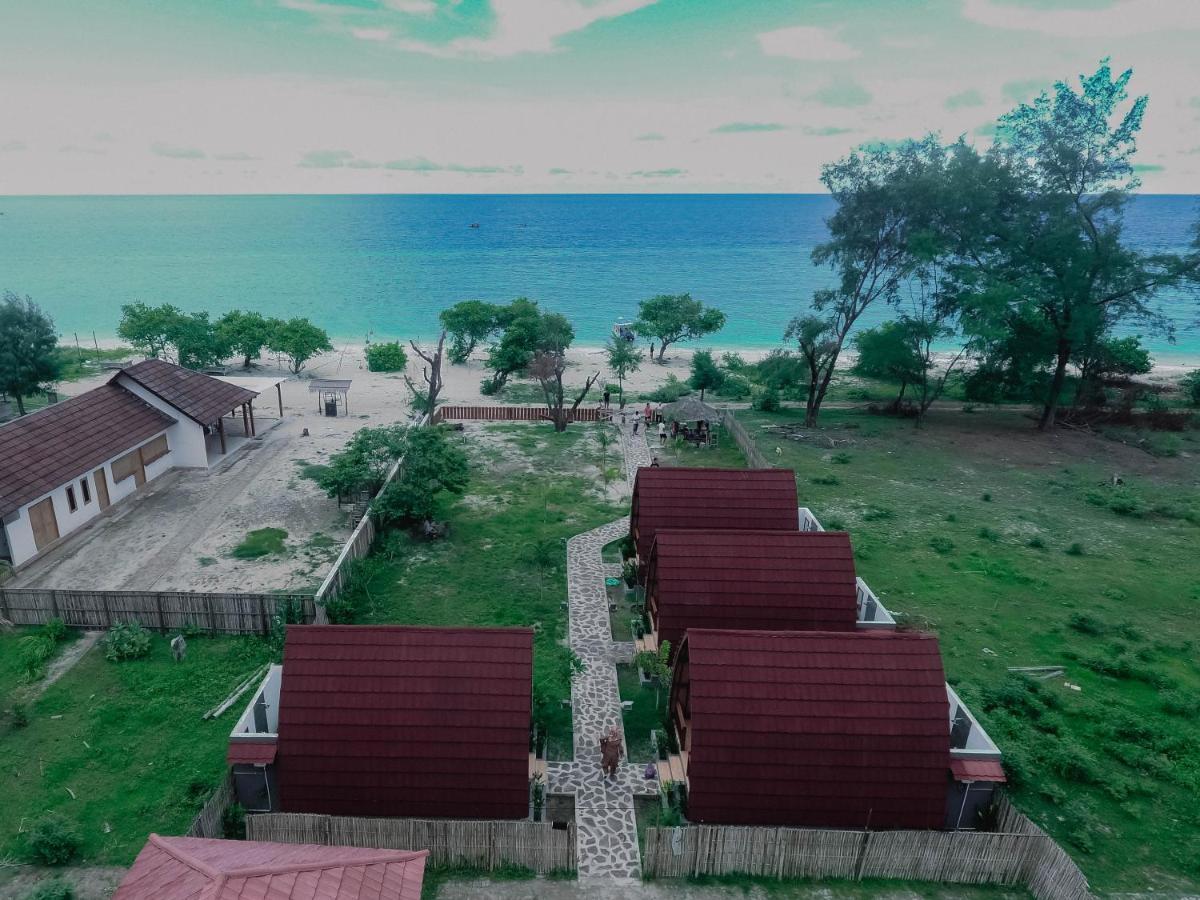 Laba Laba Bungalow Gili Meno Luaran gambar