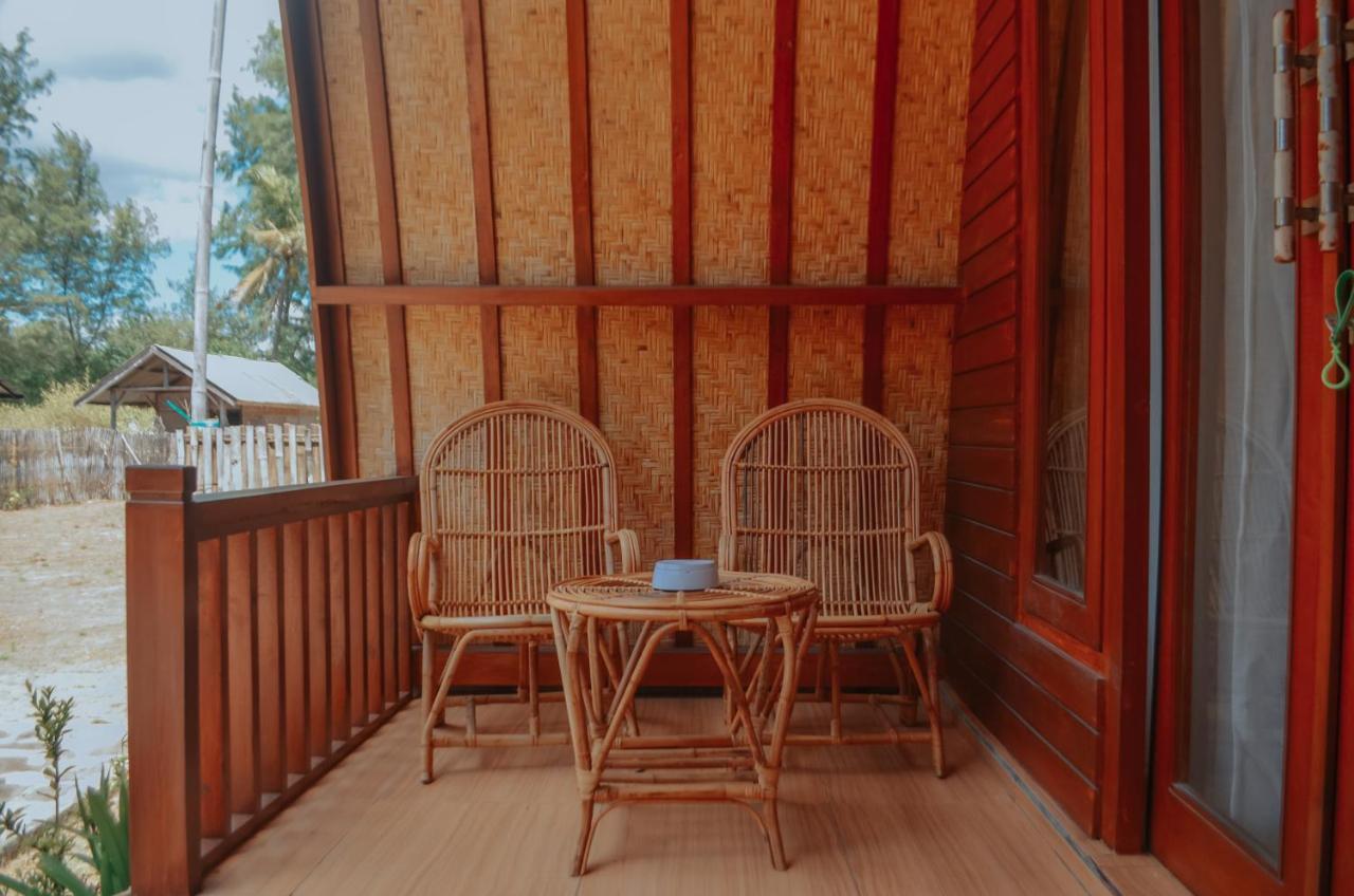 Laba Laba Bungalow Gili Meno Luaran gambar